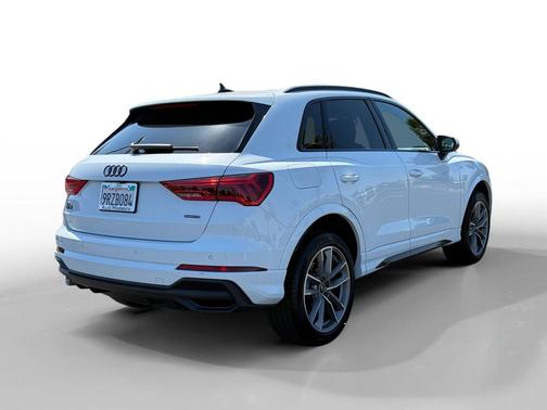 Glacier White Metallic 2025 Audi Q3 Premium 45 TFSI S line quattro Tiptronic