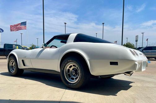 White 1979 Chevrolet Corvette Hard top