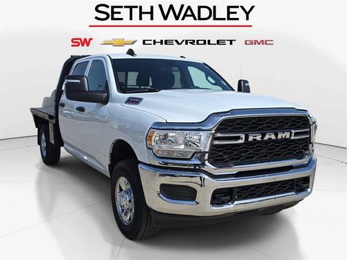 2024 RAM 3500 Tradesman Crew Cab 4x4 8' Box