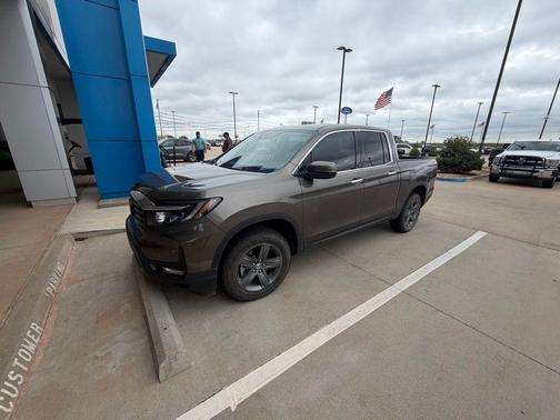 Gray 2023 Honda Ridgeline RTL-E