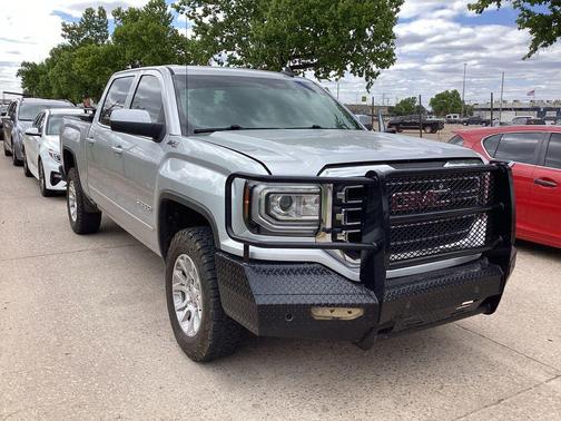 Quicksilver Metallic 2017 GMC Sierra 1500 SLE