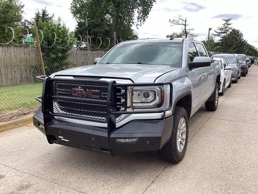 Quicksilver Metallic 2017 GMC Sierra 1500 SLE