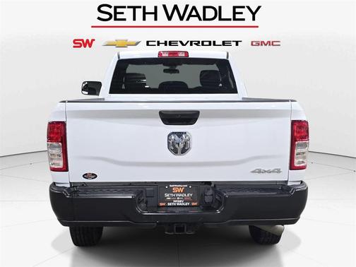 2022 RAM 2500 Tradesman Regular Cab 4x2 8' Box