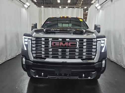 2024 GMC Sierra 2500 Denali