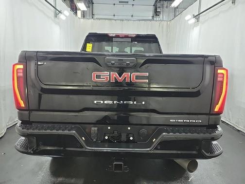 2024 GMC Sierra 2500 Denali