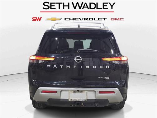 2023 Nissan Pathfinder Platinum 4WD