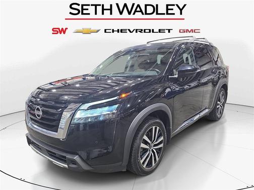 2023 Nissan Pathfinder Platinum 4WD