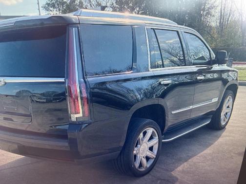 2018 Cadillac Escalade Luxury