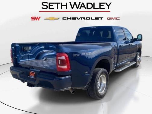 2024 RAM 3500 Big Horn Crew Cab 4x4 8' Box