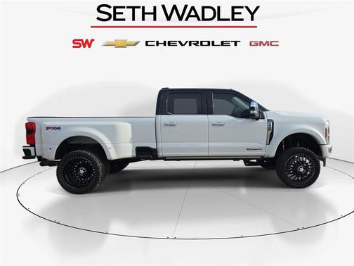 2025 Ford F-450 Platinum