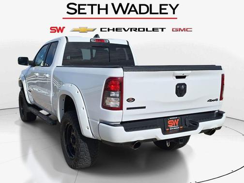 Bright White Clearcoat 2022 RAM 1500 Big Horn/Lone Star