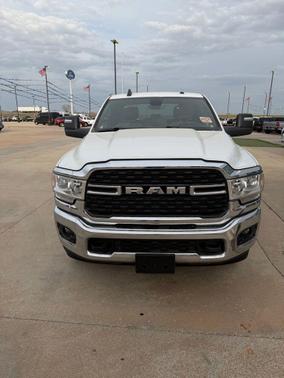 Bright White Clearcoat 2024 RAM 2500 Big Horn Crew Cab 4x4 6'4' Box
