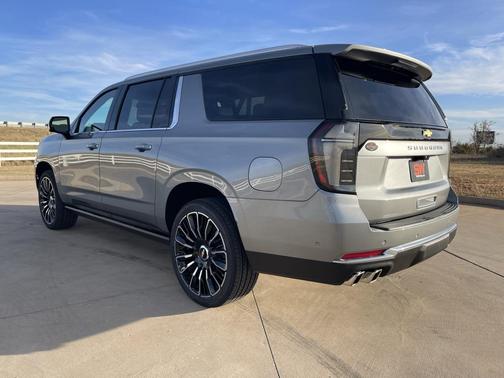 2026 Chevrolet Suburban High Country, 4WD