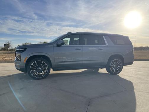 2026 Chevrolet Suburban High Country, 4WD