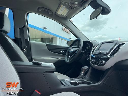 Sterling Gray Metallic 2024 Chevrolet Equinox LS