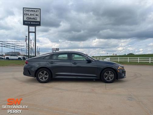 2023 Kia K5 LXS
