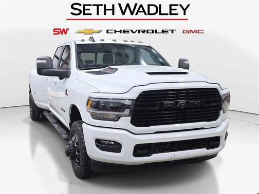 2024 RAM 3500 Laramie Crew Cab 4x4 8' Box