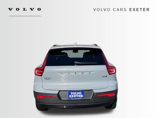 2026 Volvo XC40 B5 Plus
