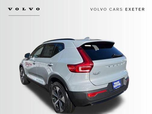 2026 Volvo XC40 B5 Plus