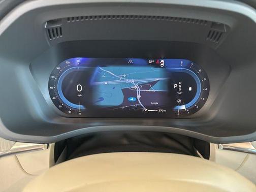 2025 Volvo XC60 B5 Ultra