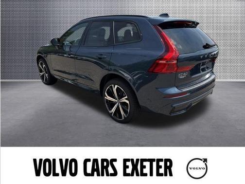 2025 Volvo XC60 B5 Ultra