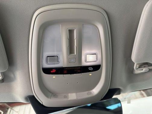 2025 Volvo XC90 Plug-In Hybrid T8 Ultra 7-Seater