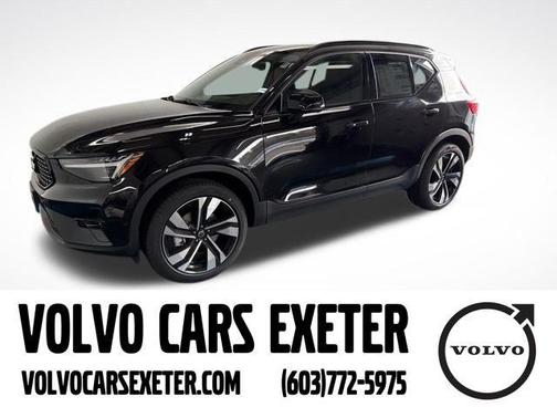 2025 Volvo XC40 B5 Ultra Dark Theme