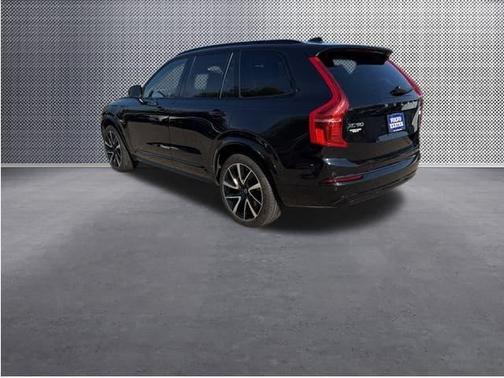 2023 Volvo XC90 Recharge Plug-In Hybrid T8 Ultimate Dark Theme 7-Seater