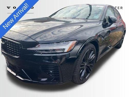 2025 Volvo S60 Plug-In Hybrid T8 Ultra Black Edition