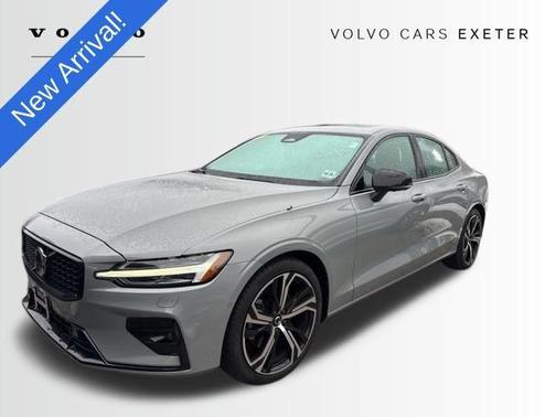 2024 Volvo S60 B5 Plus Dark Theme