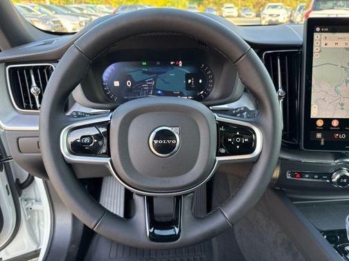 2026 Volvo XC60 B5 Ultra Black Edition