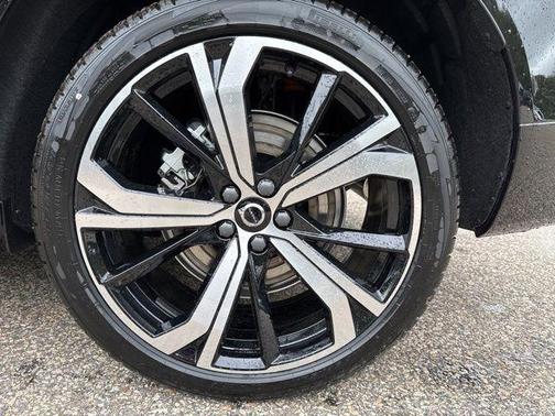 2025 Volvo XC60 Plug-In Hybrid T8 Ultra