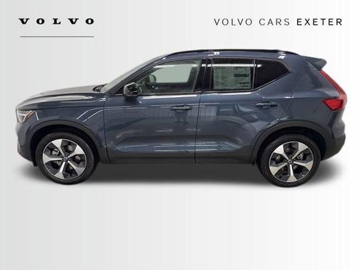 2026 Volvo XC40 B5 Core
