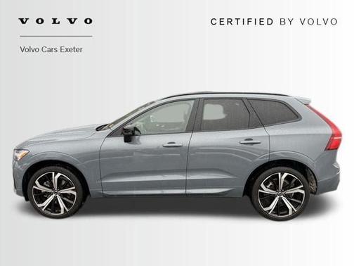 2023 Volvo XC60 B6 Ultimate Dark Theme
