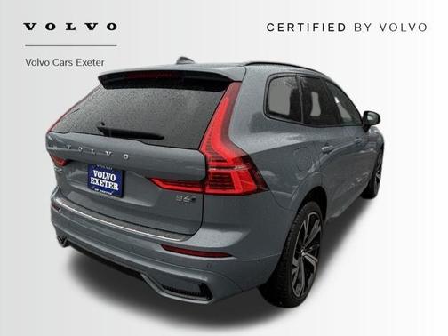 2023 Volvo XC60 B6 Ultimate Dark Theme