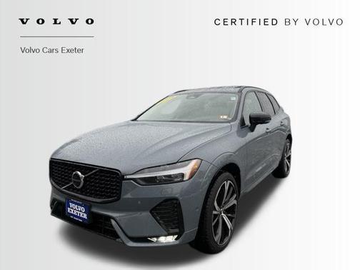 2023 Volvo XC60 B6 Ultimate Dark Theme