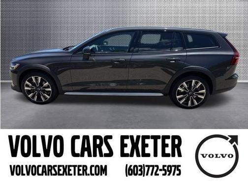 2024 Volvo V60 Cross Country B5 Ultimate