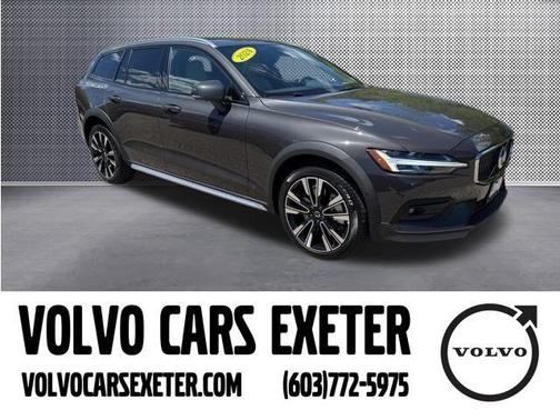 2024 Volvo V60 Cross Country B5 Ultimate