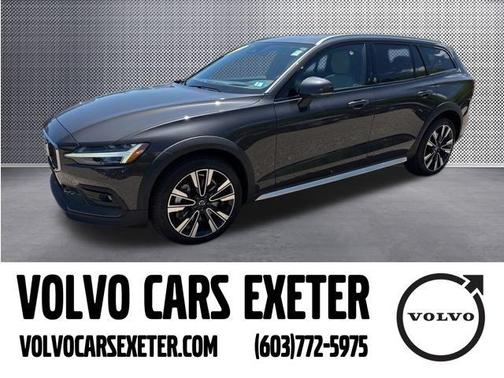 2024 Volvo V60 Cross Country B5 Ultimate