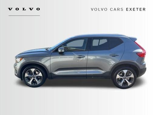 2019 Volvo XC40 T5 Momentum