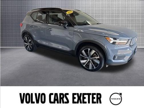 2022 Volvo XC40 Recharge Pure Electric P8 Twin Plus