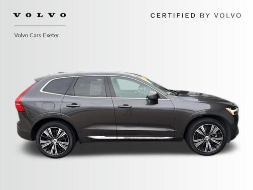 2022 Volvo XC60 B6 Inscription
