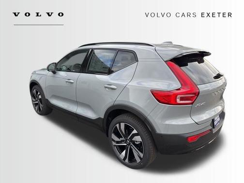 2026 Volvo XC40 B5 Ultra