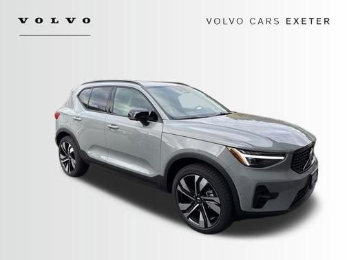 2026 Volvo XC40 B5 Ultra