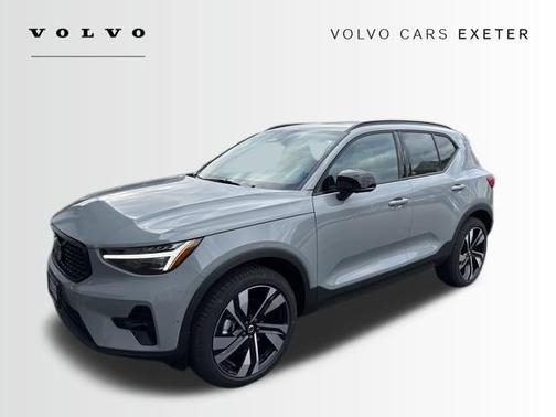 2026 Volvo XC40 B5 Ultra