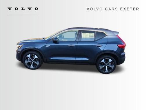 2026 Volvo XC40 B5 Plus
