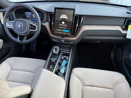 2026 Volvo XC60 B5 Plus