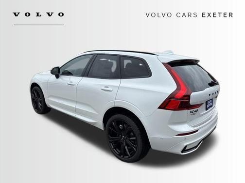 2026 Volvo XC60 B5 Ultra Black Edition