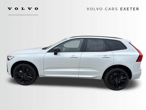 2026 Volvo XC60 B5 Ultra Black Edition