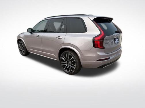 2026 Volvo XC90 B6 Ultra Dark Theme 6-Seater